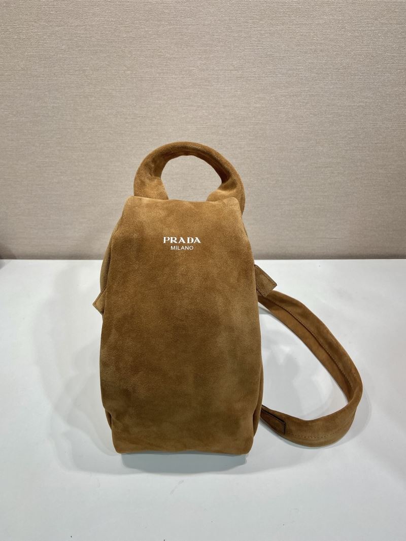 Pra*a waist chest packs